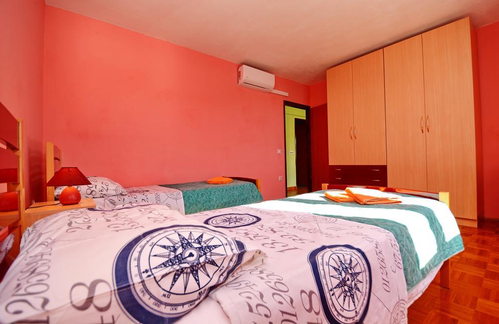 Apartments Sol Солине Екстер'єр фото